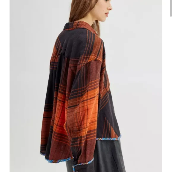 ⭐ Host Pick ⭐ BDG Karl Slouchy Flannel Button-Down Shirt Red-Multi - Picture 4 of 6